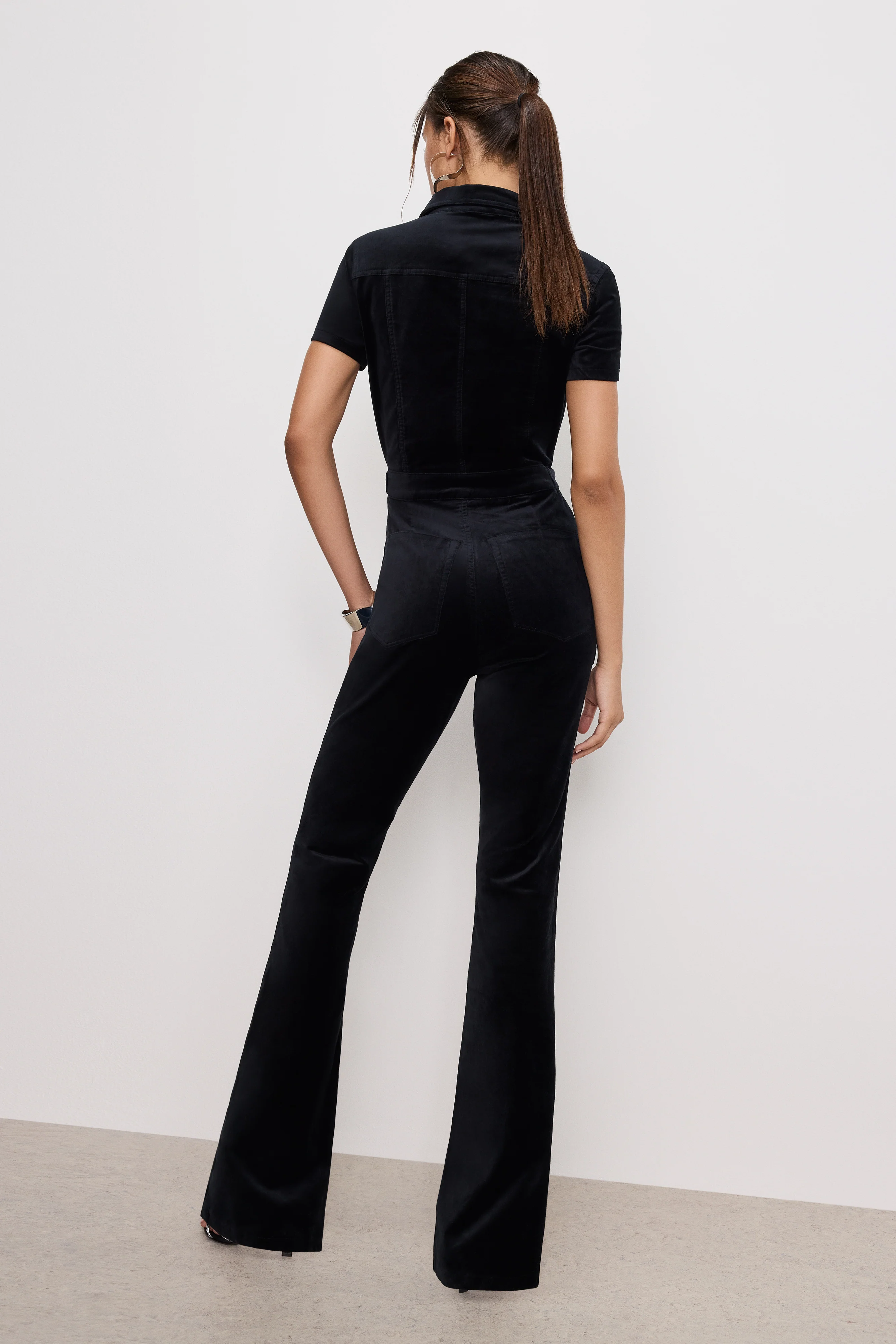 FIT FOR SUCCESS VELVET BOOTCUT JUMPSUIT Black001
