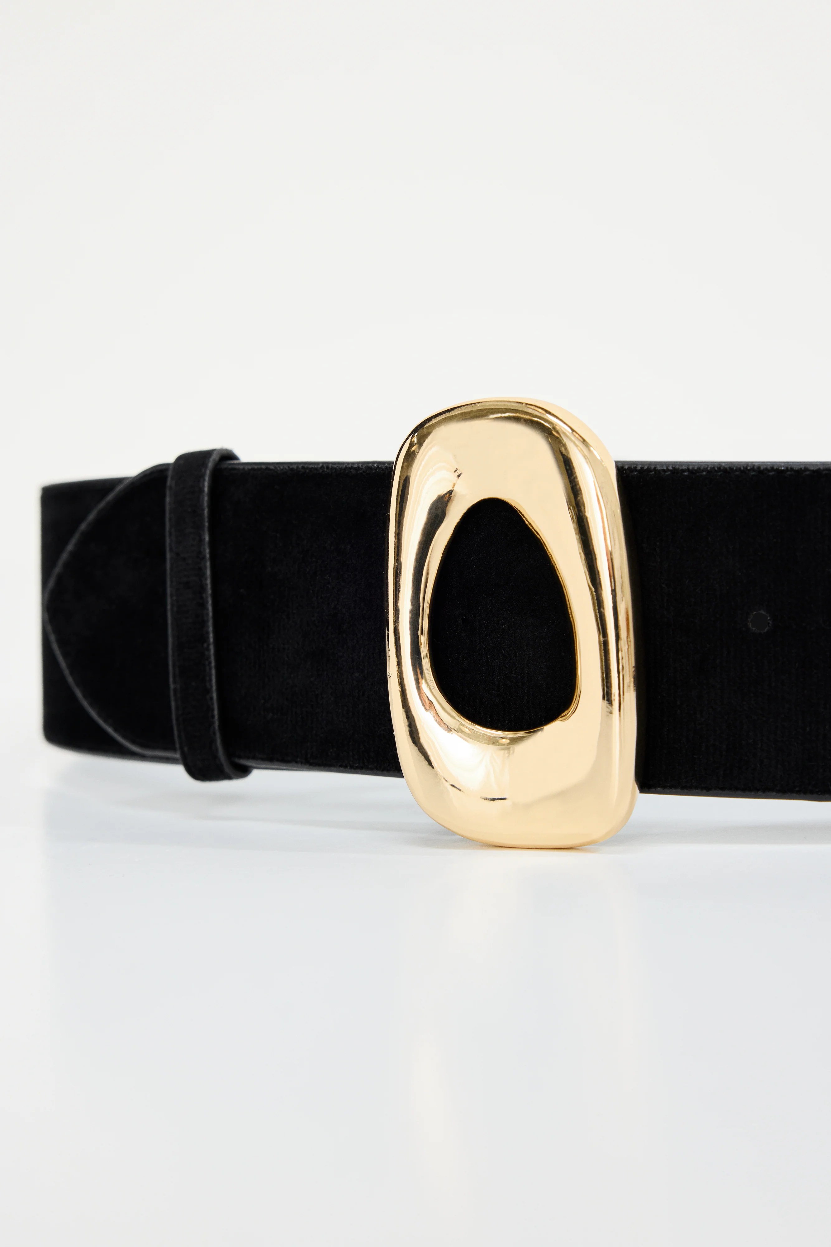 WIDE OVAL BUCKLE BELT Black001
