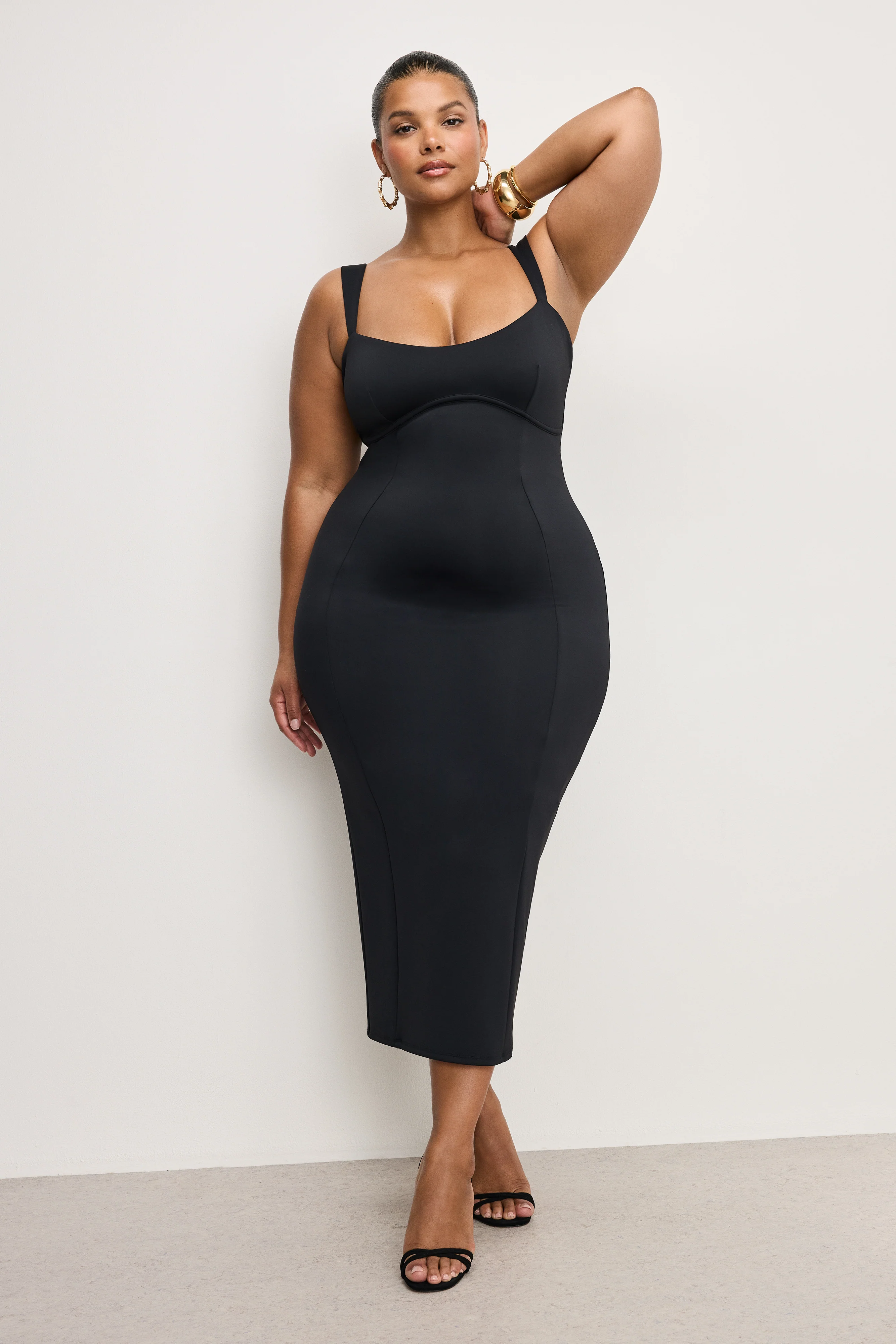 SCULPTING SWEETHEART MIDI DRESS Black001