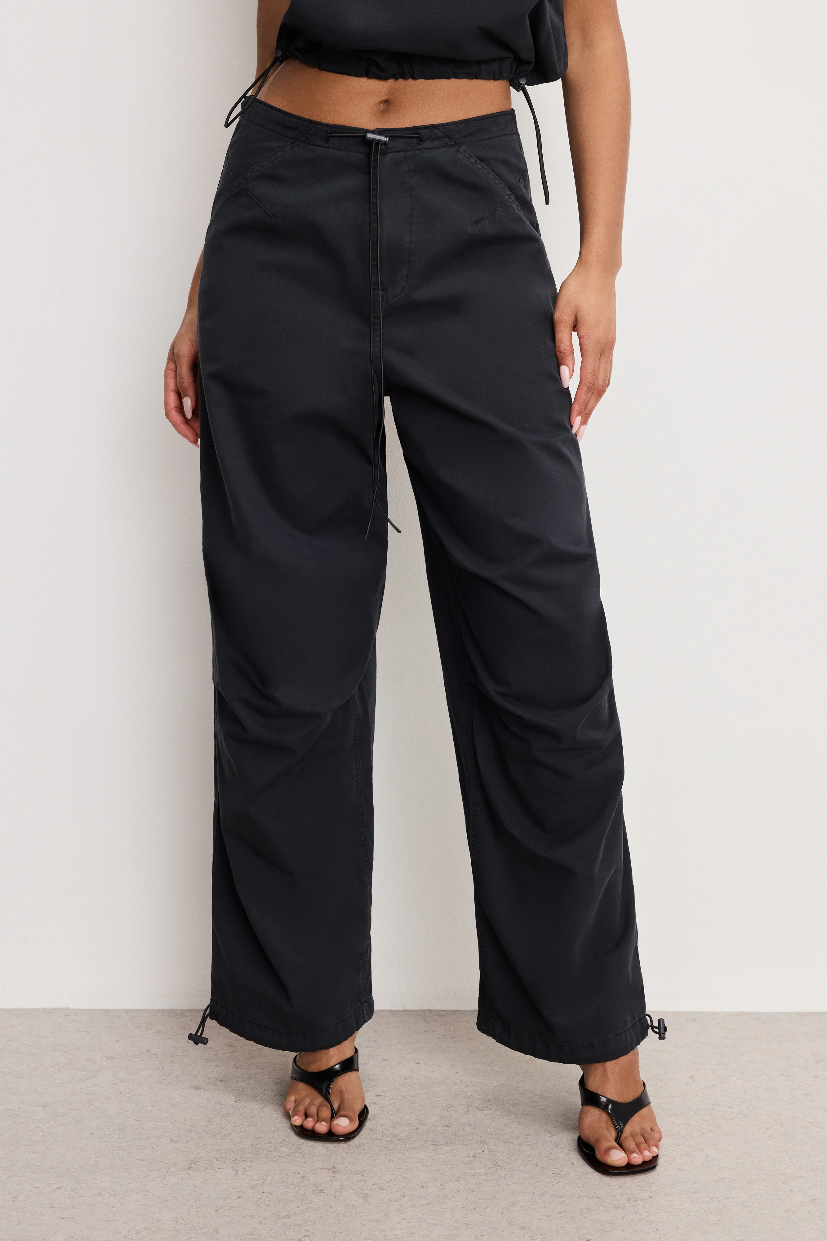 TWILL PARACHUTE PANTS Black001