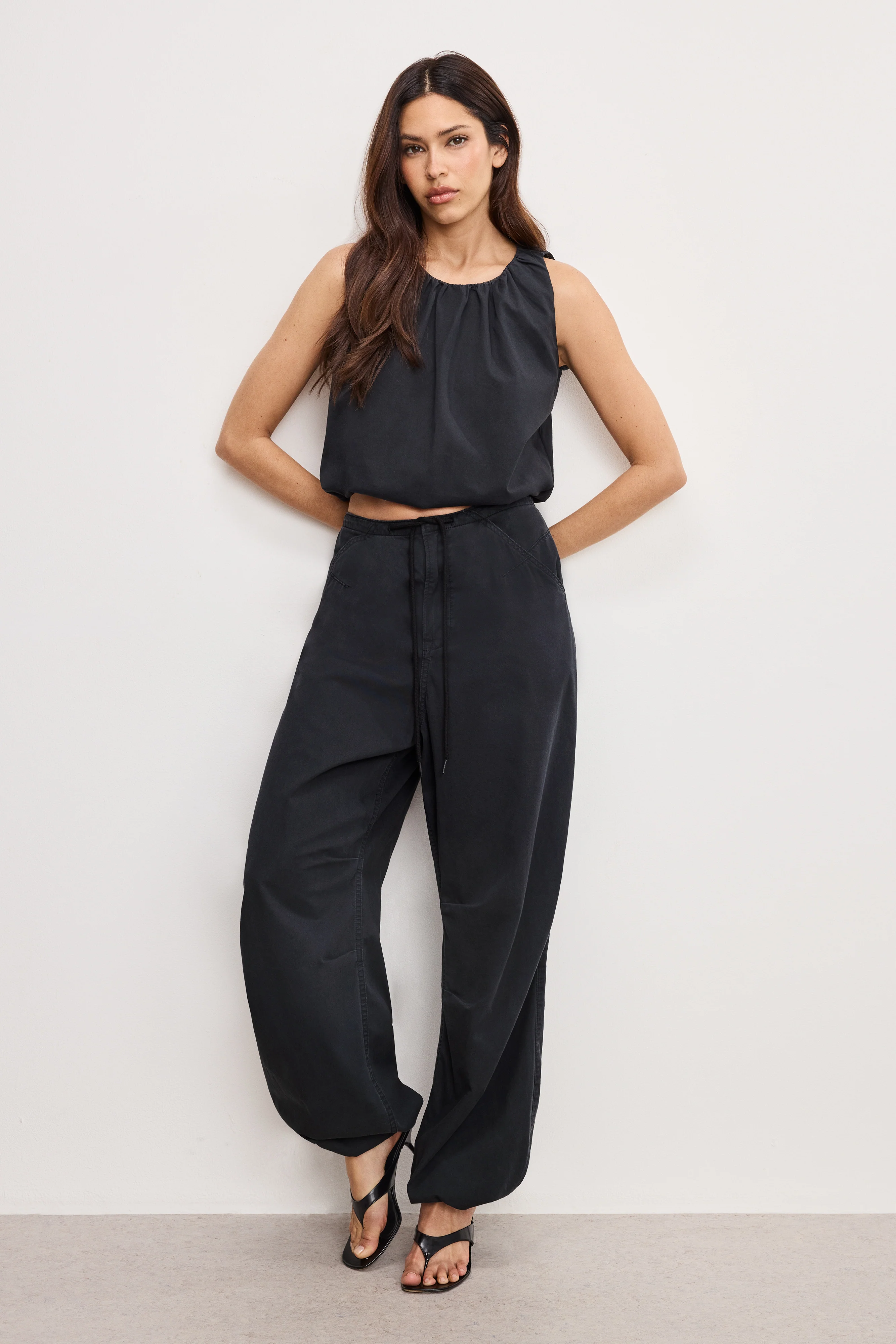 TWILL PARACHUTE PANTS Black001