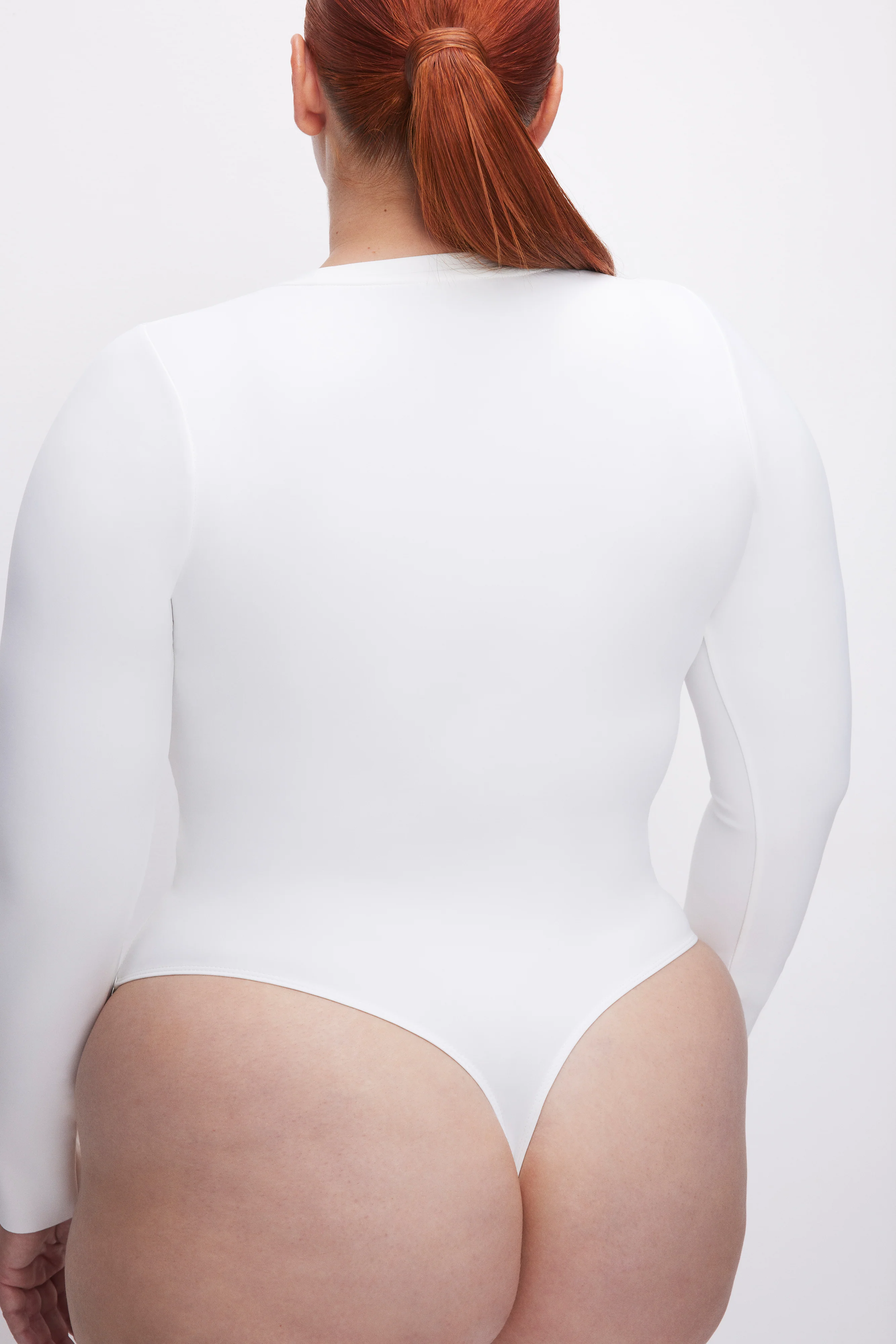 SCULPTING CREWNECK BODYSUIT White001 10 SCULPTING CREWNECK BODYSUIT White001