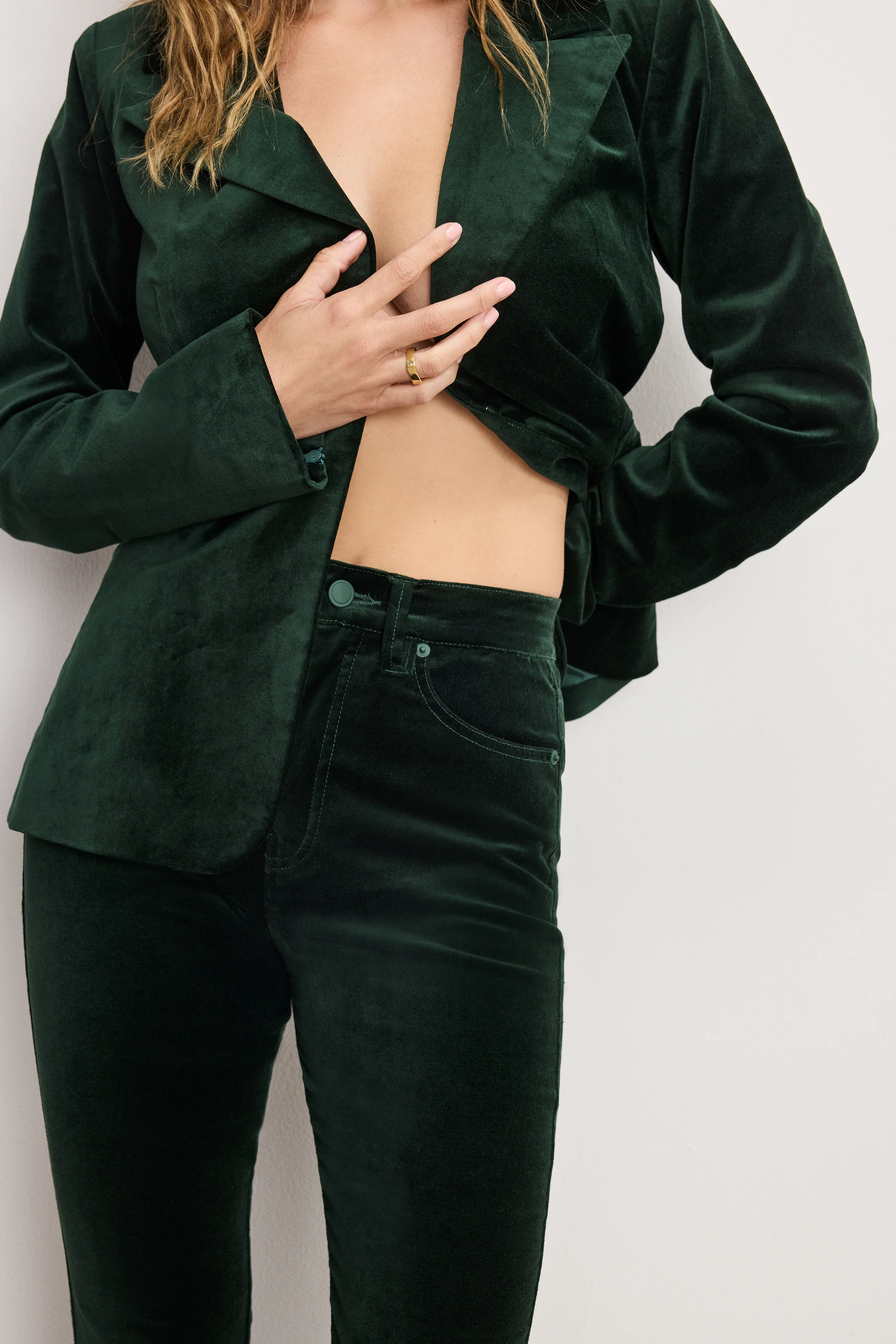 VELVET GOOD HIGH RISE KICK FLARE PANTS Pine green003
