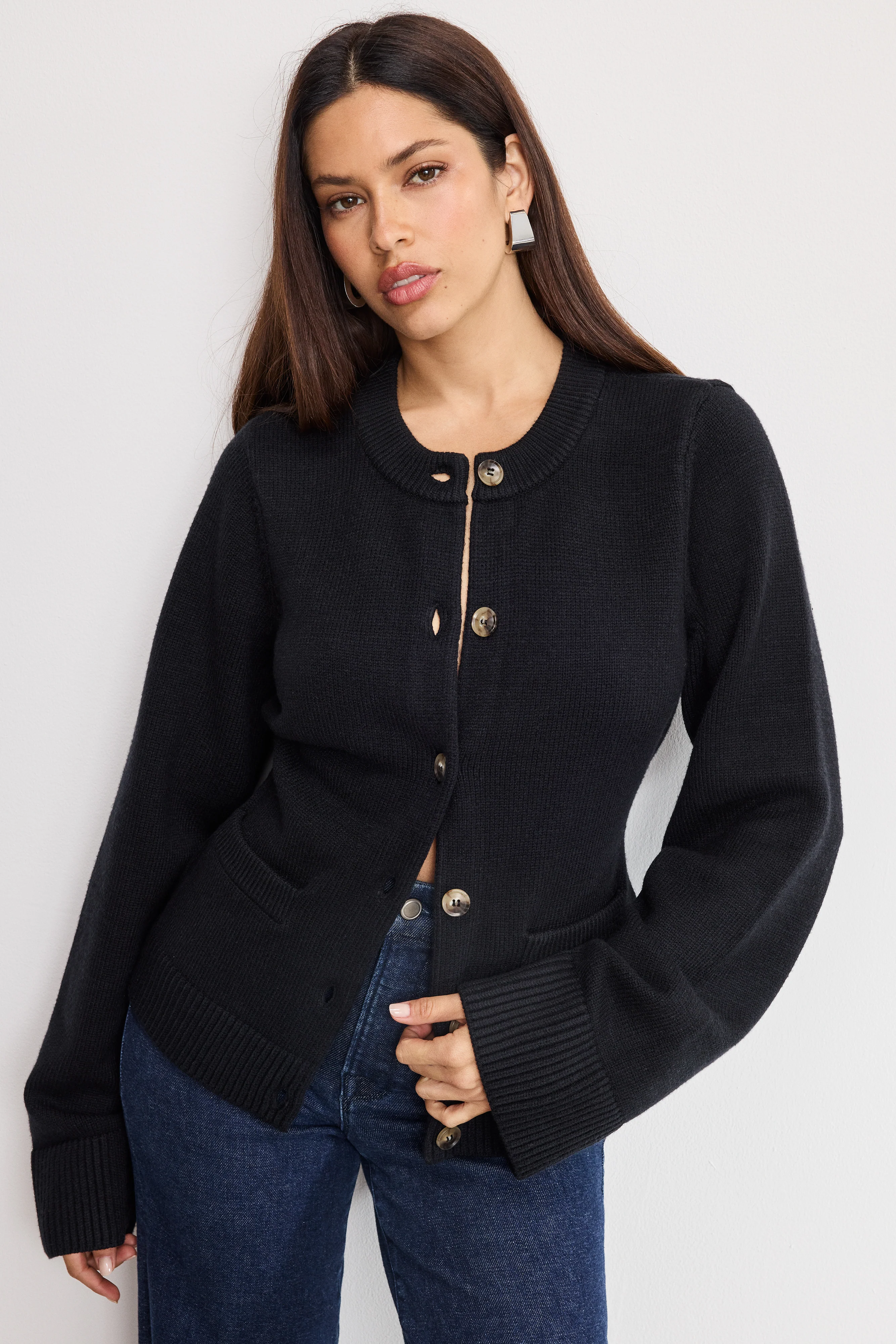 BUTTON FRONT KNIT CARDIGAN Black001