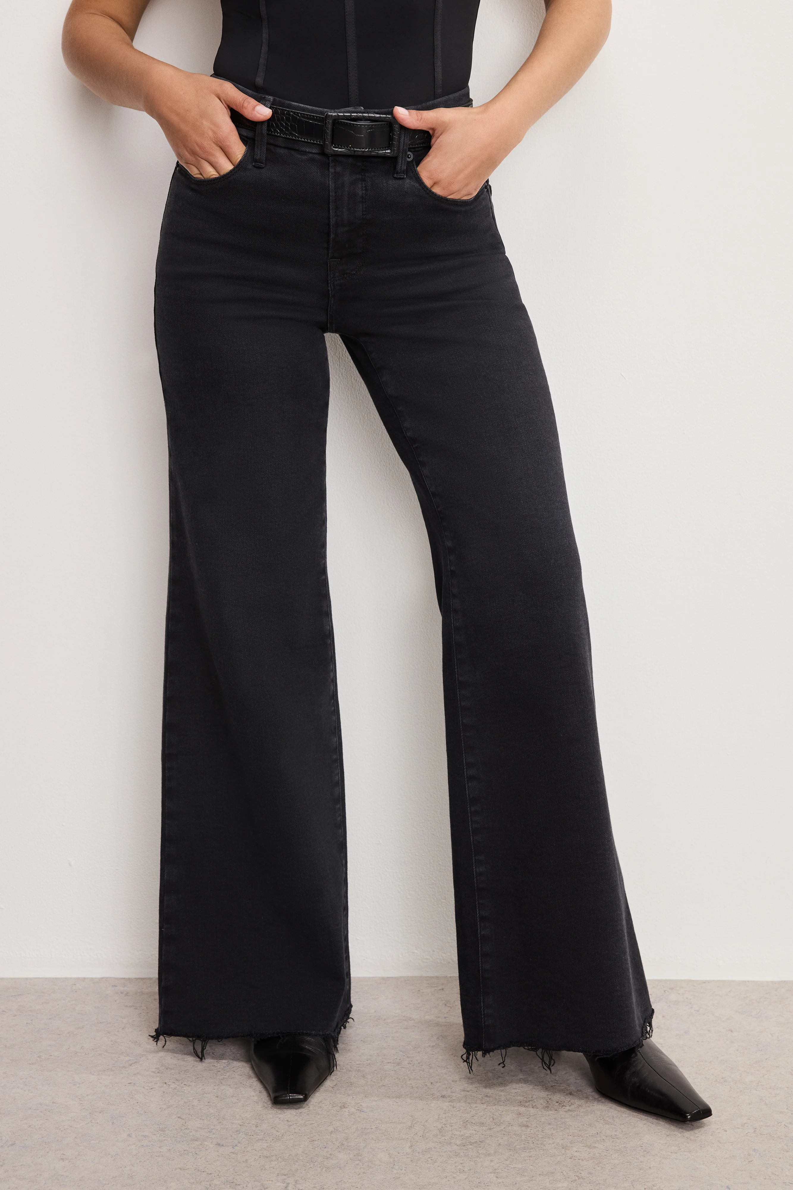 SOFT TECH GOOD PETITE PALAZZO JEANS Black391