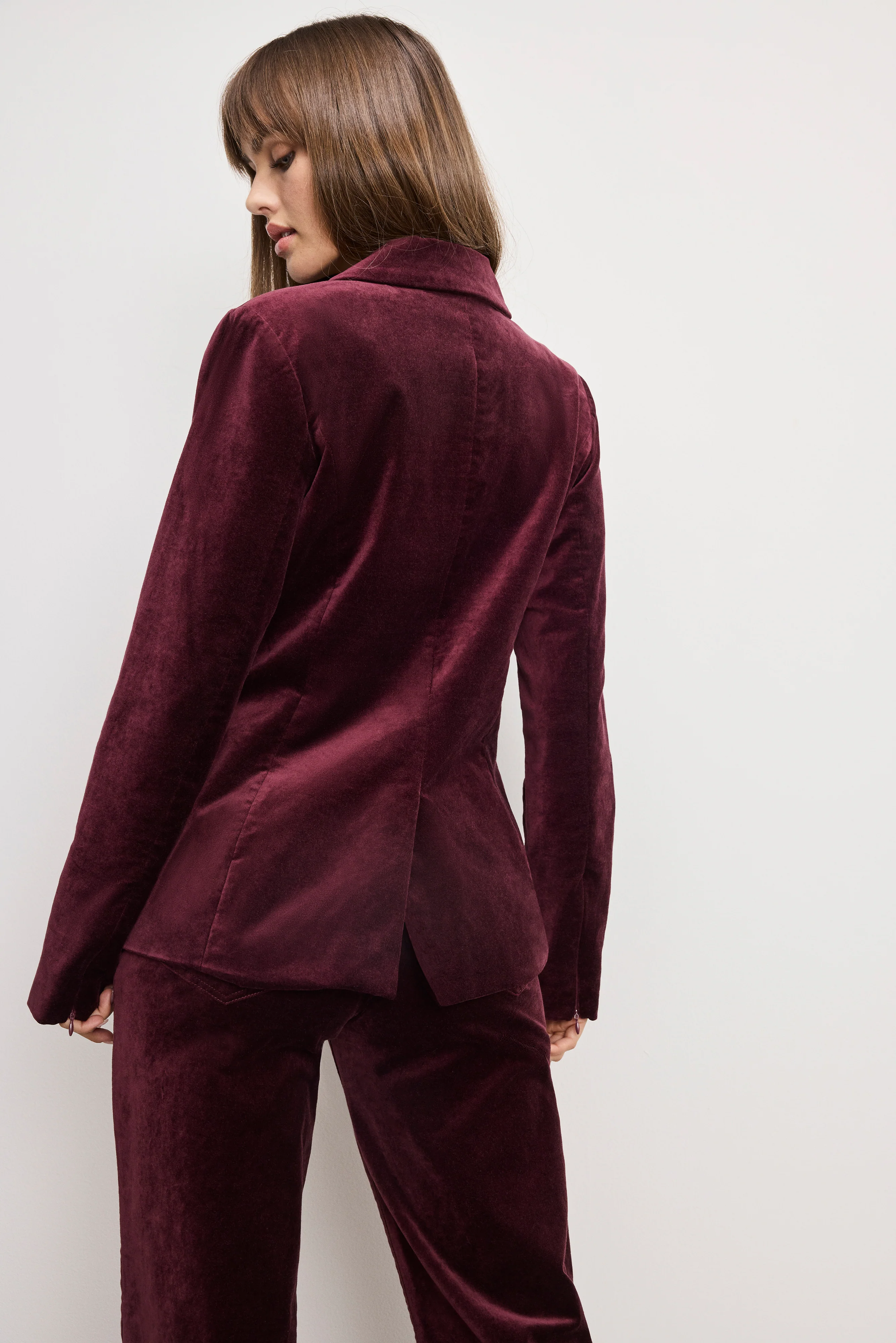 VELVET SCULPTED BLAZER Fig007 2 VELVET SCULPTED BLAZER Fig007