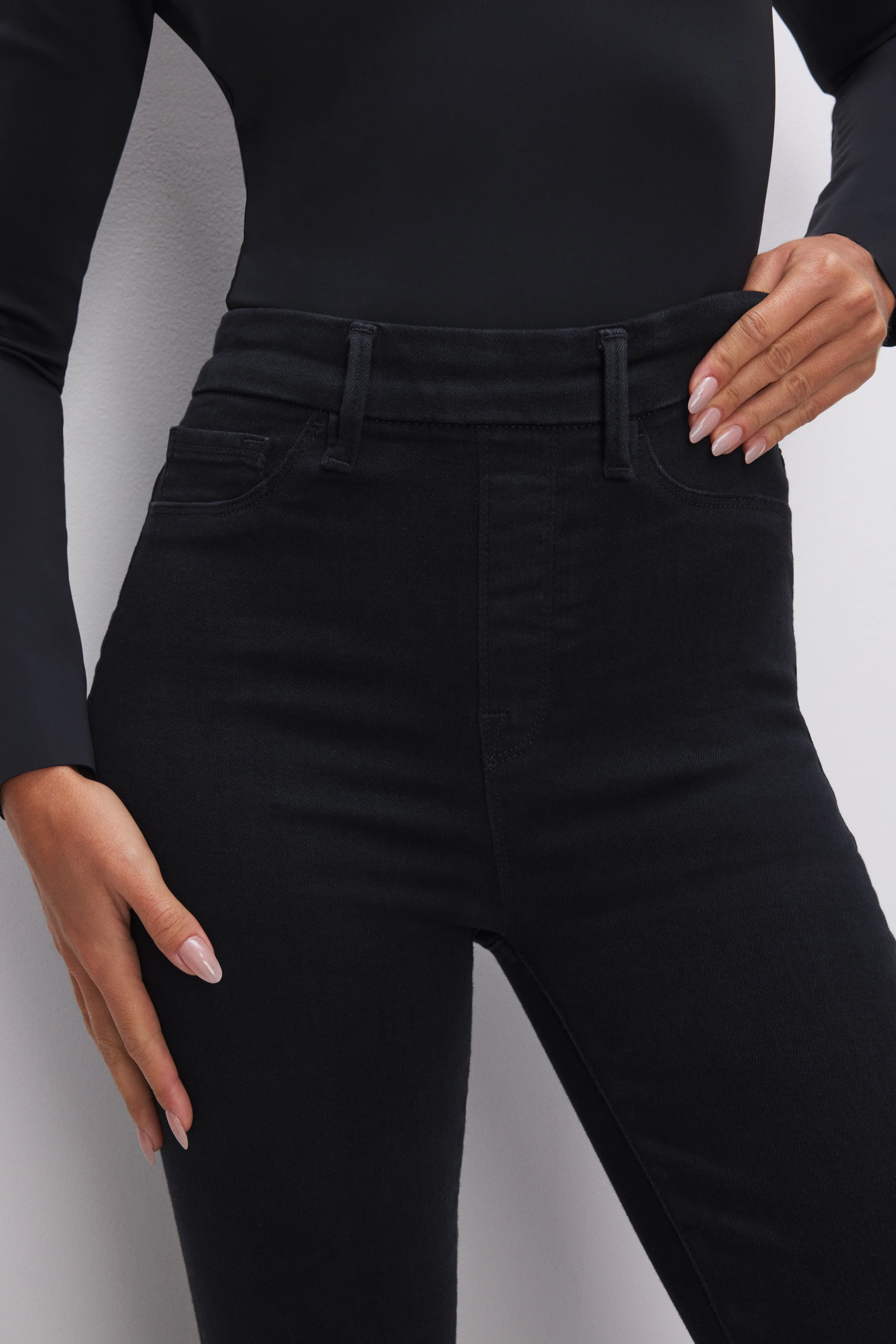 POWER STRETCH PULL-ON FLARE JEANS Black001