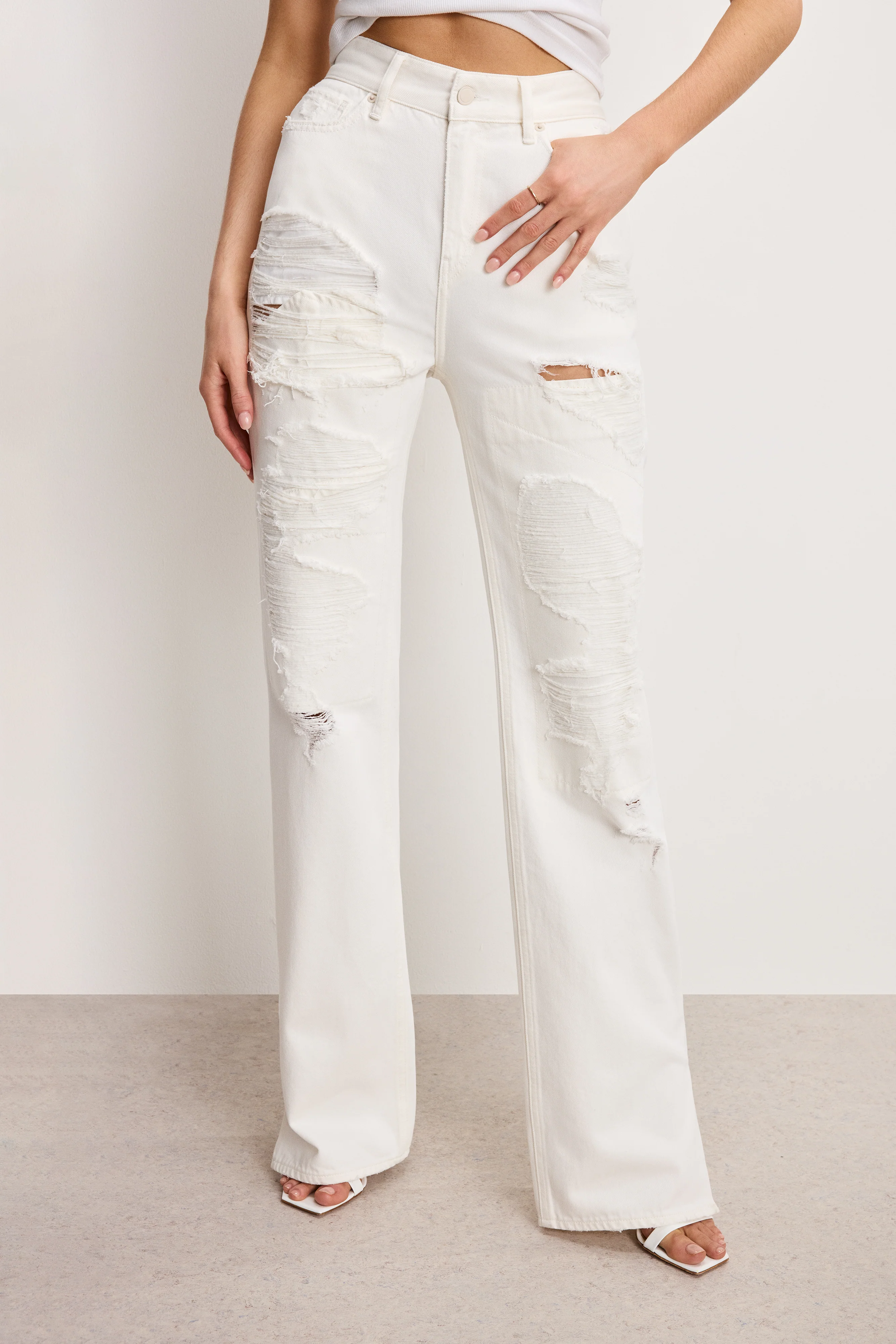 THE KHLOÉ JEAN LONG Cloud white001