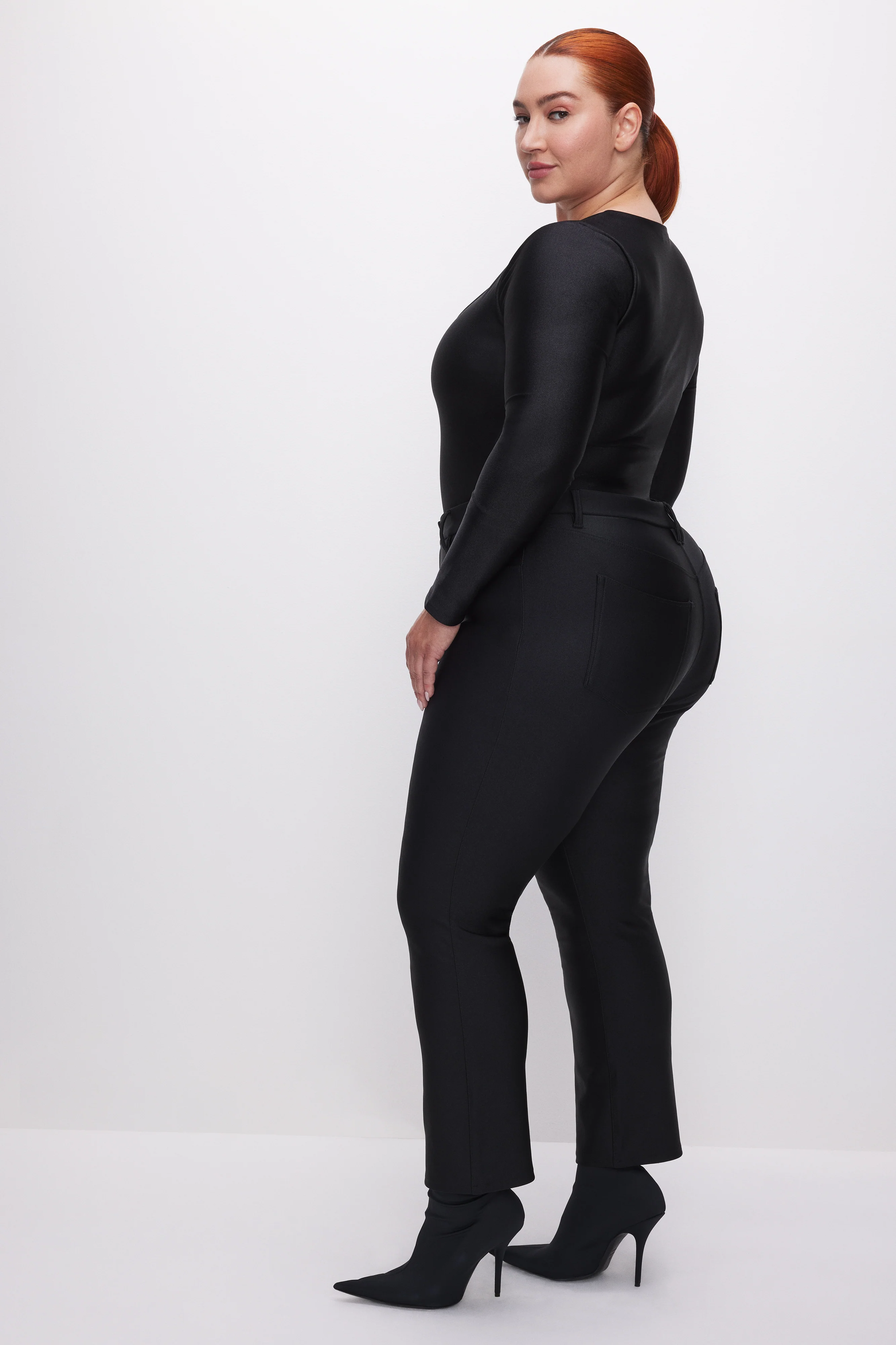 COMPRESSION SHINE STRAIGHT PANTS Black001 8 COMPRESSION SHINE STRAIGHT PANTS Black001